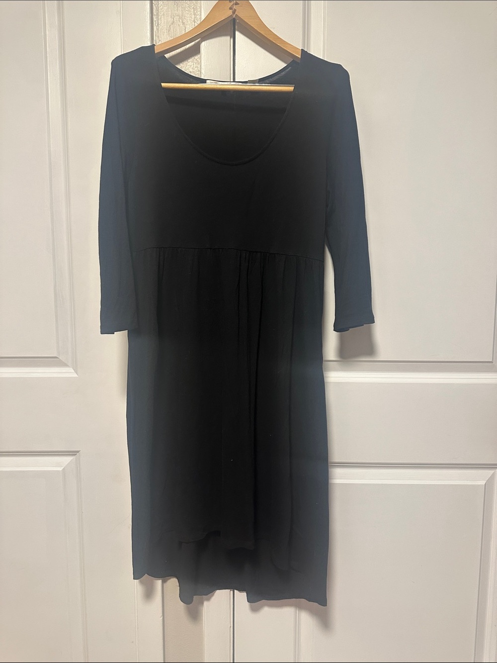 Threads 4 Thought Black Scoop-Neck Long Sleeve Dress